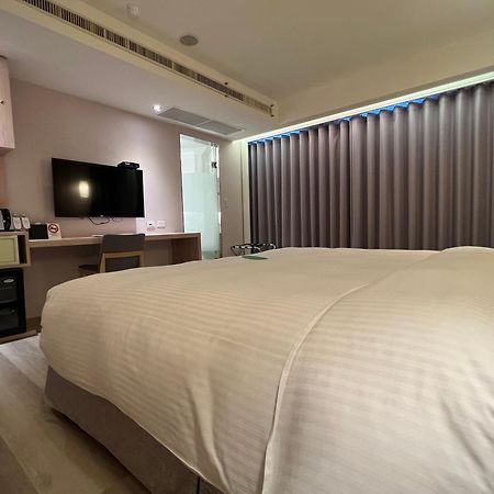 ฟอร์เวิร์ด โฮเต็ล Hotel ไทเป ภายนอก รูปภาพ
