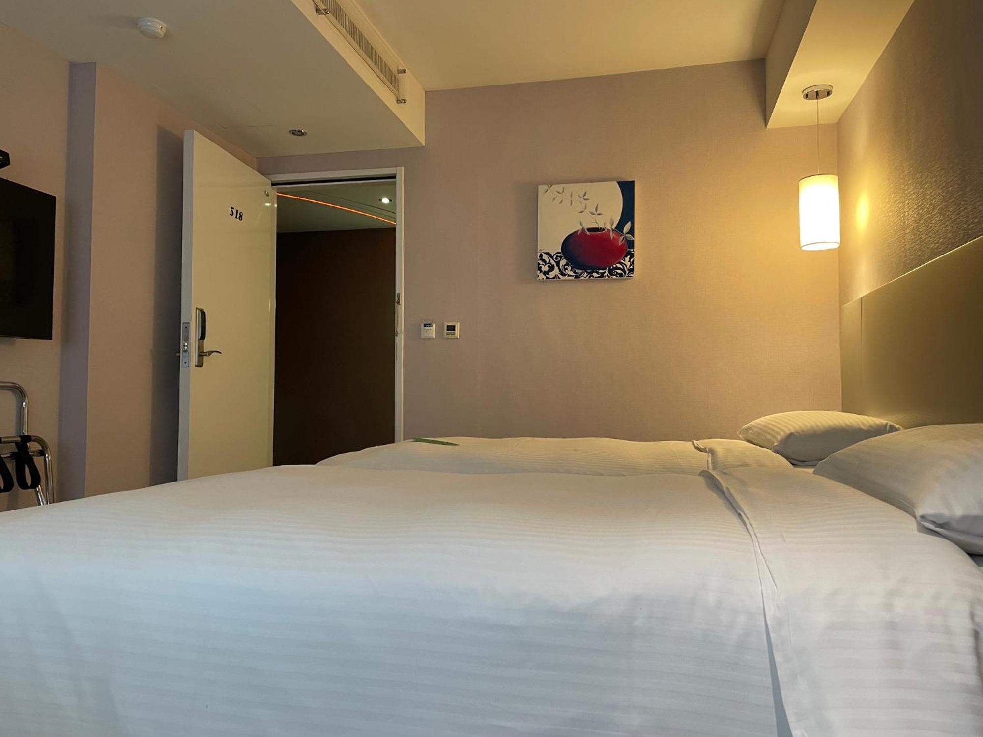 ฟอร์เวิร์ด โฮเต็ล Hotel ไทเป ภายนอก รูปภาพ